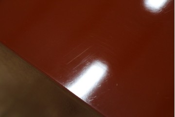 中古　美品　仙台民芸箪笥(仙台箪笥)　欅産業製　朱色漆塗り　華やかな漆の艶と牡丹金具が際立つ衣装箪笥　定価約110万円　(R-085222)