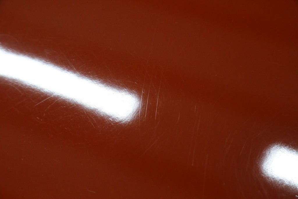 中古　美品　仙台民芸箪笥(仙台箪笥)　欅産業製　朱色漆塗り　華やかな漆の艶と牡丹金具が際立つ衣装箪笥　定価約110万円　(R-085222)