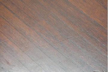 中古　李朝家具　アンティーク調　重厚な円形金具が存在感抜群のサイドボード　(R-085223)