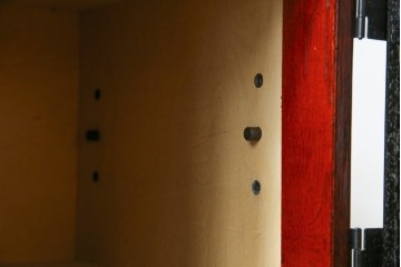 中古　美品　仙台民芸箪笥　力強い杢目と立派な金具が目を引く片開き小引き出し　(R-085224)