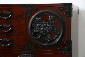 中古　美品　仙台民芸箪笥　力強い杢目と立派な金具が目を引く片開き小引き出し　(R-085224)