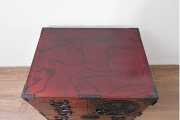 中古　美品　仙台民芸箪笥　力強い杢目と立派な金具が目を引く仙台小箪笥　(R-085224)