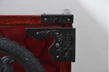 中古　美品　仙台民芸箪笥　力強い杢目と立派な金具が目を引く仙台小箪笥　(R-085224)