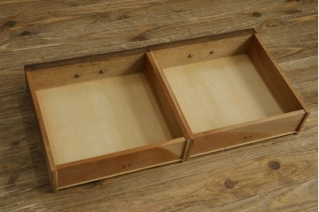 中古　美品!!　永田良介商店　前面の幾何学模様が特徴的なライティングビューロー　定価約54万円　(R-085226)