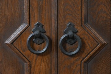 中古　美品!!　永田良介商店製　クラシカルな雰囲気を醸しだすライティングビューロー　定価約54万円相当　(R-085226)