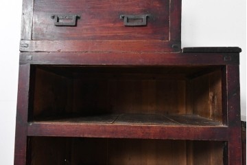 和製アンティーク　デザインとバランスが良いね! 端正な造りと角手金具が魅力の三分割階段箪笥　(R-085227)