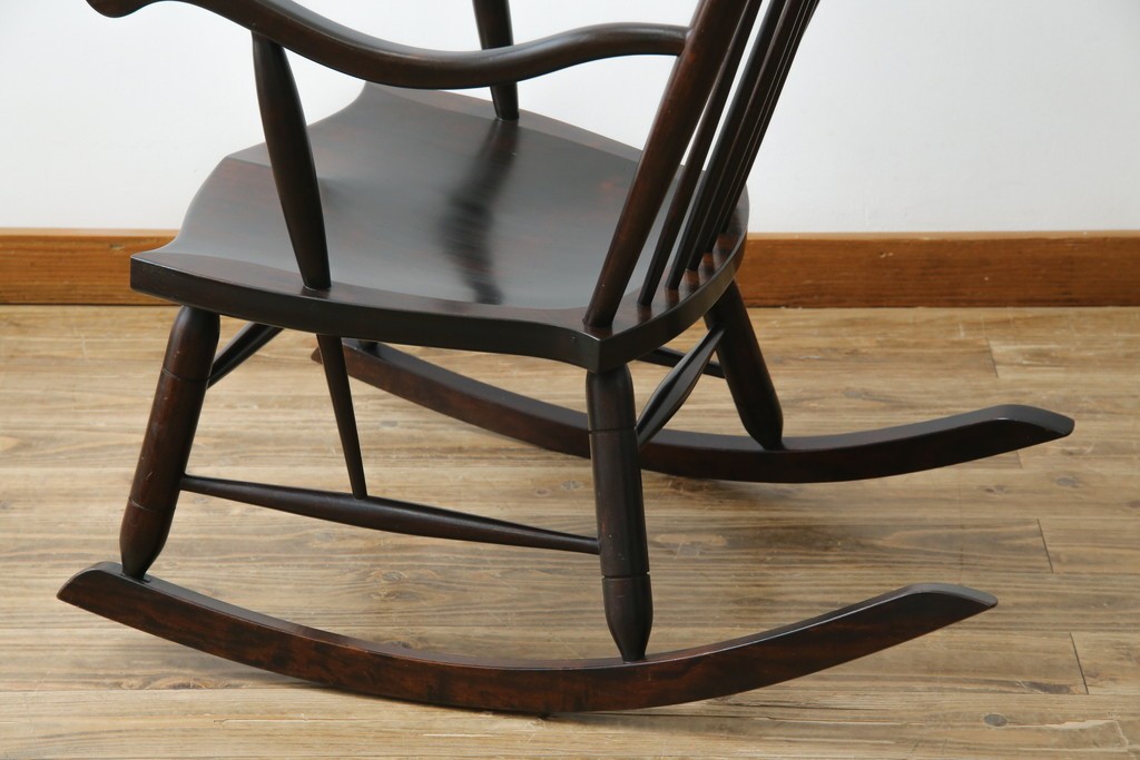 和製ヴィンテージ　希少モデル!!　松本民芸家具　51B型　美しい曲線が魅力のロッキングチェア　定価約18万1千円相当　(R-085228)