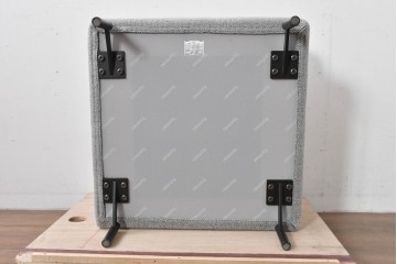 中古　美品　2024年10月購入　エスティック フォルマックス(formax)　サンフェレ(SANFELE)　SFE-35N-BK　便利なトレー付きの3P片肘ソファ(左)とオットマンのセット　定価(セット合計)約51万円　(R-085229)