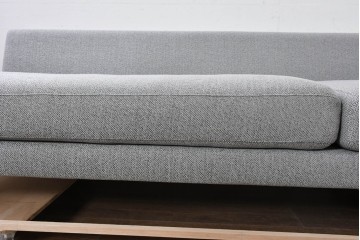 中古　美品　2024年10月購入　エスティック フォルマックス(formax)　サンフェレ(SANFELE)　SFE-35N-BK　便利なトレー付きの3P片肘ソファ(左)とオットマンのセット　定価(セット合計)約51万円　(R-085229)