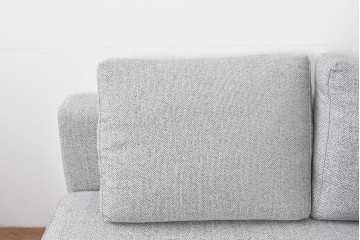 中古　美品　2024年10月購入　エスティック フォルマックス(formax)　サンフェレ(SANFELE)　SFE-35N-BK　便利なトレー付きの3P片肘ソファ(左)とオットマンのセット　定価(セット合計)約51万円　(R-085229)