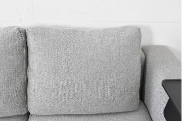 中古　美品　2024年10月購入　エスティック フォルマックス(formax)　サンフェレ(SANFELE)　SFE-35N-BK　便利なトレー付きの3P片肘ソファ(左)とオットマンのセット　定価(セット合計)約51万円　(R-085229)