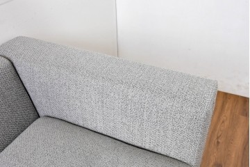 中古　美品　2024年10月購入　エスティック フォルマックス(formax)　サンフェレ(SANFELE)　SFE-35N-BK　便利なトレー付きの3P片肘ソファ(左)とオットマンのセット　定価(セット合計)約51万円　(R-085229)