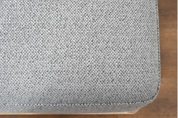 中古　美品　2024年10月購入　エスティック フォルマックス(formax)　サンフェレ(SANFELE)　SFE-35N-BK　便利なトレー付きの3P片肘ソファ(左)とオットマンのセット　定価(セット合計)約51万円　(R-085229)