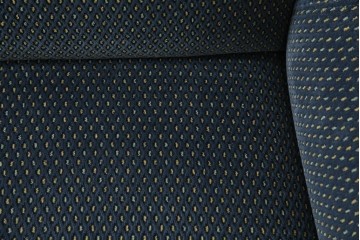 中古　美品　モリシゲ(MORISHIGE)　レジェ　手触りのよい張り地と優美な木製フレームが高級感を醸し出す一人掛けソファ2脚セット　定価(2脚合計)約32万円　(R-085231)