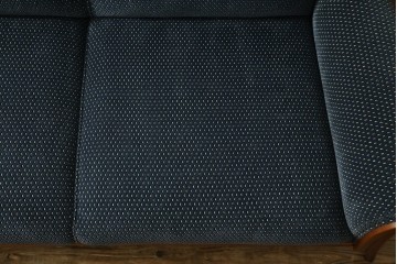 中古　美品　モリシゲ(MORISHIGE)　レジェ　手触りのよい張り地と優美な木製フレームが高級感を醸し出す三人掛けソファ　定価約30万円　(R-085232)