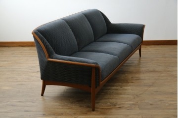 中古　美品　モリシゲ(MORISHIGE)　レジェ　手触りのよい張り地と優美な木製フレームが高級感を醸し出す三人掛けソファ　定価約30万円　(R-085232)