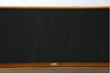 中古　美品　モリシゲ(MORISHIGE)　レジェ　手触りのよい張り地と優美な木製フレームが高級感を醸し出す三人掛けソファ　定価約30万円　(R-085232)