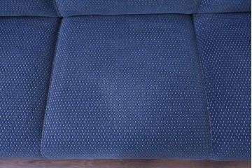 中古　美品　モリシゲ(MORISHIGE)　レジェ　手触りのよい張り地と優美な木製フレームが高級感を醸し出す三人掛けソファ　定価約30万円相当　(R-085232)