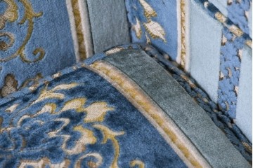 中古　超美品　アメリカ　DREXEL HERITAGE(ドレクセルヘリテイジ)　高級感のある織柄ファブリックが上品な三人掛けソファ　(R-085233)