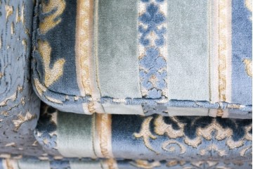 中古　超美品　アメリカ　DREXEL HERITAGE(ドレクセルヘリテイジ)　高級感のある織柄ファブリックが上品な三人掛けソファ　(R-085233)