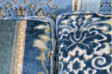 中古　超美品　アメリカ　DREXEL HERITAGE(ドレクセルヘリテイジ)　高級感のある織柄ファブリックが上品な三人掛けソファ　(R-085233)