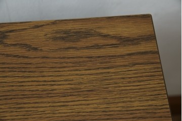 アメリカヴィンテージ　美品　DREXEL HERITAGE(ドレクセルヘリテイジ)　直線的でシンプルなデザインのサイドテーブル　(R-085236)