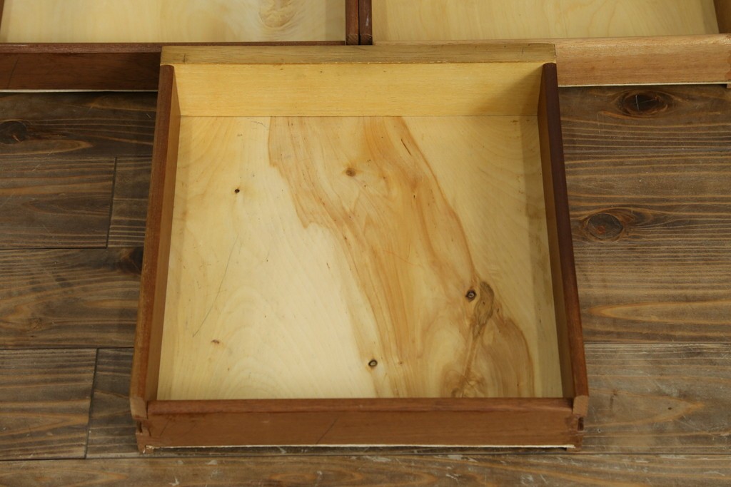 デンマークヴィンテージ　希少!!　アルネ・ヴォッダー(Arne Vodder)デザイン　洗練されたミッドセンチュリースタイルの拡張天板付きパートナーデスク　(R-085237)