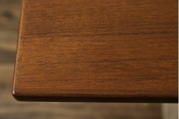 デンマークヴィンテージ　希少!!　アルネ・ヴォッダー(Arne Vodder)デザイン　洗練されたミッドセンチュリースタイルの拡張天板付きパートナーデスク　(R-085237)