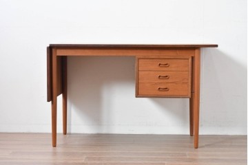 デンマークヴィンテージ　希少!!　アルネ・ヴォッダー(Arne Vodder)デザイン　洗練されたミッドセンチュリースタイルの拡張天板付きパートナーデスク　(R-085237)