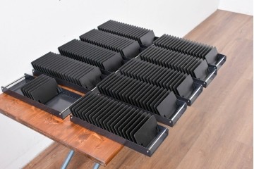 【簡易リペア限定品】　中古　USM Haller(USMハラー)　CD5枚×19列収納対応　見た目にも美しくCDを収納できる拡張シェルフ用CD収納トレイ10個セット　(R-085238)