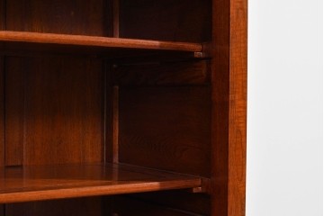 中古　超美品　上品な佇まいの格子引戸付き水屋箪笥サイドボード　(R-085239)