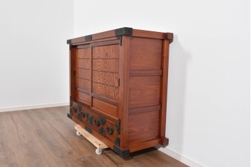 中古　超美品　引戸の木目が美しい水屋箪笥サイドボード　定価約36万円相当　(R-085240)