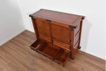 中古　超美品　引戸の木目が美しい水屋箪笥サイドボード　定価約36万円相当　(R-085240)