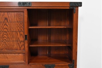 中古　超美品　引戸の木目が美しい水屋箪笥サイドボード　定価約36万円相当　(R-085240)