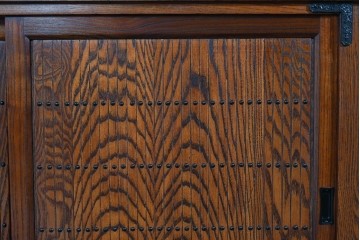 中古　超美品　引戸の木目が美しい水屋箪笥サイドボード　定価約36万円相当　(R-085240)