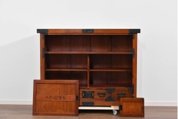 中古　超美品　和の空間に溶け込む上品な佇まいの水屋箪笥サイドボード　(R-085241)