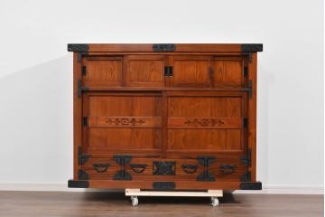 中古　超美品　和の空間に溶け込む上品な佇まいの水屋箪笥サイドボード　(R-085241)