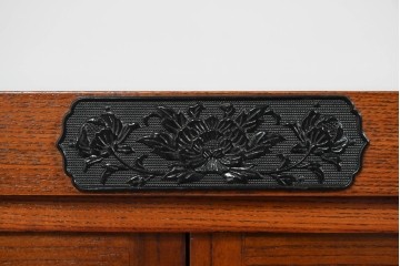 中古　超美品　和の空間に溶け込む上品な佇まいの水屋箪笥サイドボード　(R-085241)