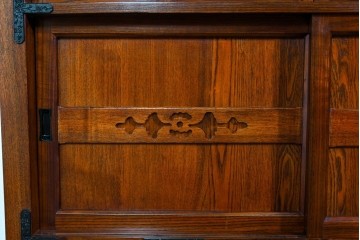 中古　超美品　和の空間に溶け込む上品な佇まいの水屋箪笥サイドボード　(R-085241)