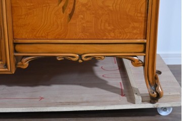 中古　美品　CLイタリア(CLItalia)社　繊細な装飾と優雅な象嵌が美しいキャビネット　定価推定約250万円以上　(R-085242)