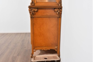 中古　美品　CLイタリア(CLItalia)社　繊細な装飾と優雅な象嵌が美しいキャビネット　定価推定約250万円以上　(R-085242)