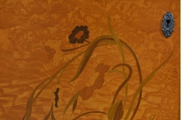 中古　美品　CLイタリア(CLItalia)社　繊細な装飾と優雅な象嵌が美しいキャビネット　定価推定約250万円以上　(R-085242)