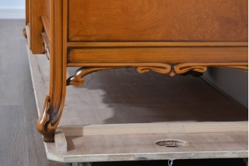 中古　美品　CLイタリア(CLItalia)社　繊細な装飾と優雅な象嵌が美しいキャビネット　定価推定約250万円以上　(R-085242)