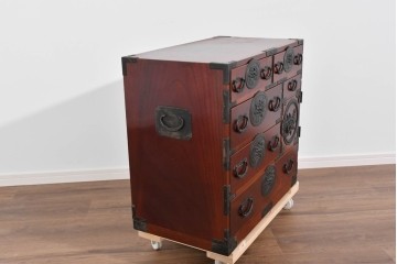 和製ヴィンテージ　希少‼　名工　八重樫繁作　上質な雰囲気を醸し出す手打ち金具付きの仙台小箪笥　(R-085243)