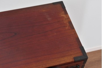 和製ヴィンテージ　希少‼　名工　八重樫繁作　上質な雰囲気を醸し出す手打ち金具付きの仙台小箪笥　(R-085243)