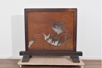 和製アンティーク　総欅(ケヤキ)材　在銘　惣昌　虎と鷹の図　迫力のある両面彫刻の衝立て　(R-085244)