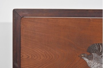 和製アンティーク　総欅(ケヤキ)材　在銘　惣昌　虎と鷹の図　迫力のある両面彫刻の衝立て　(R-085244)