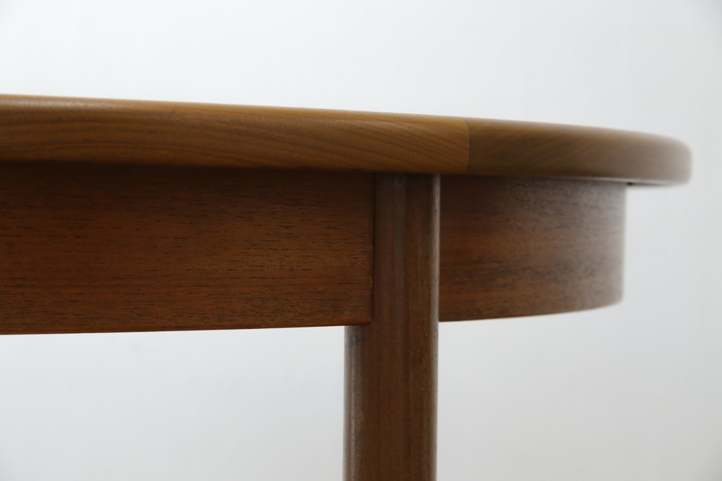 イギリスヴィンテージ　G-PLAN(ジープラン)　Fresco(フレスコ)　洗練された佇まいが魅力のエクステンションテーブル　(R-085247)