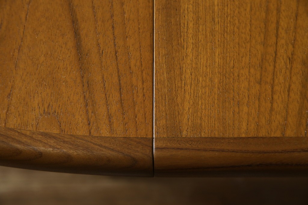 イギリスヴィンテージ　G-PLAN(ジープラン)　Fresco(フレスコ)　洗練された佇まいが魅力のエクステンションテーブル　(R-085247)