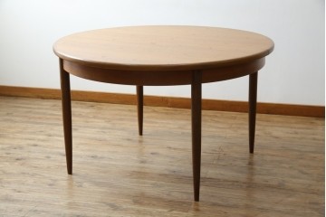 イギリスヴィンテージ　G-PLAN(ジープラン)　Fresco(フレスコ)　洗練された佇まいが魅力のエクステンションテーブル　(R-085247)